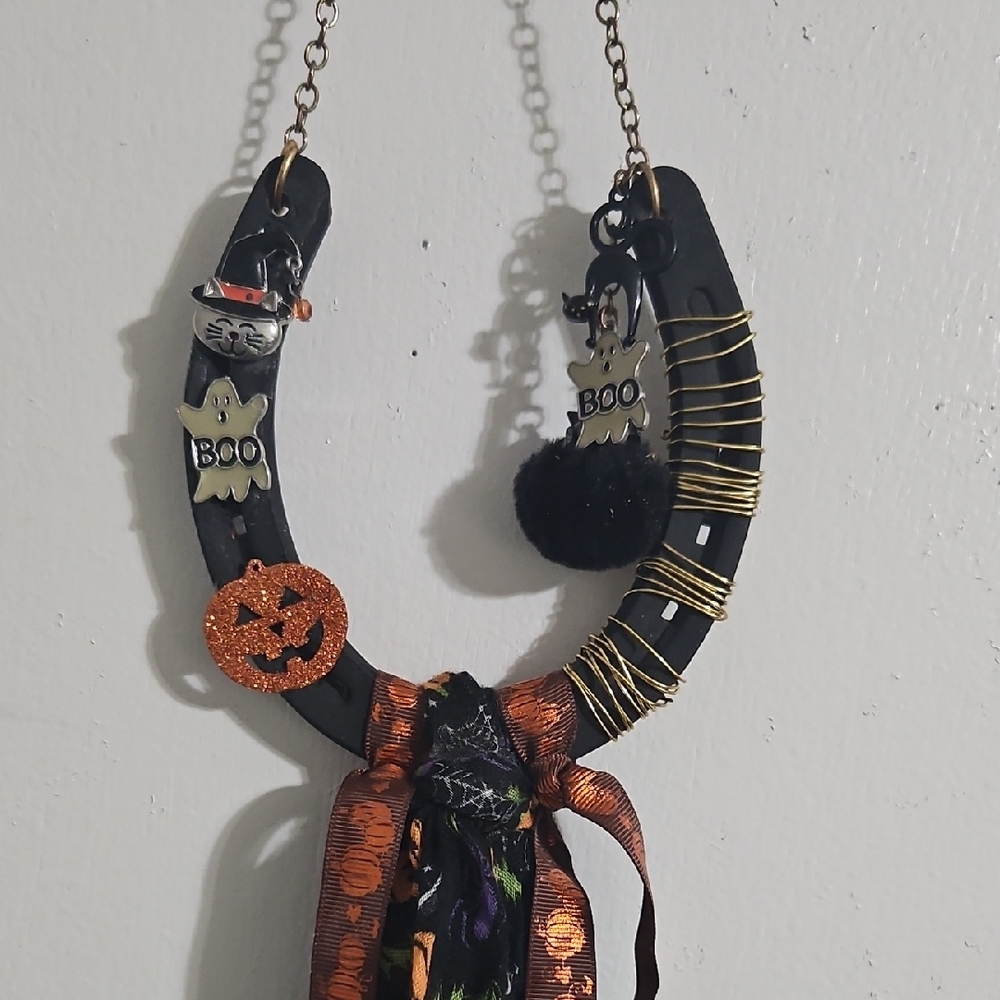 Halloween Horseshoe Decoration with Charms